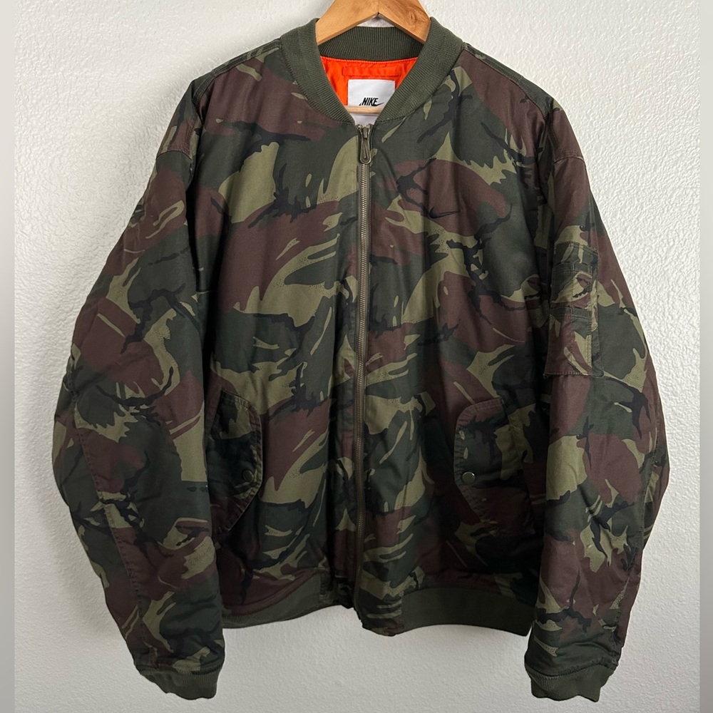 Nike Life MA1 Flight Camo Insulated Bomber Jacket FB7591-222 Men’s Size Large